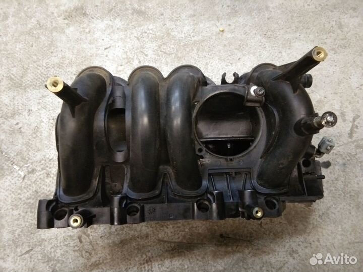Коллектор впускной Рено Логан,Рено Сандеро