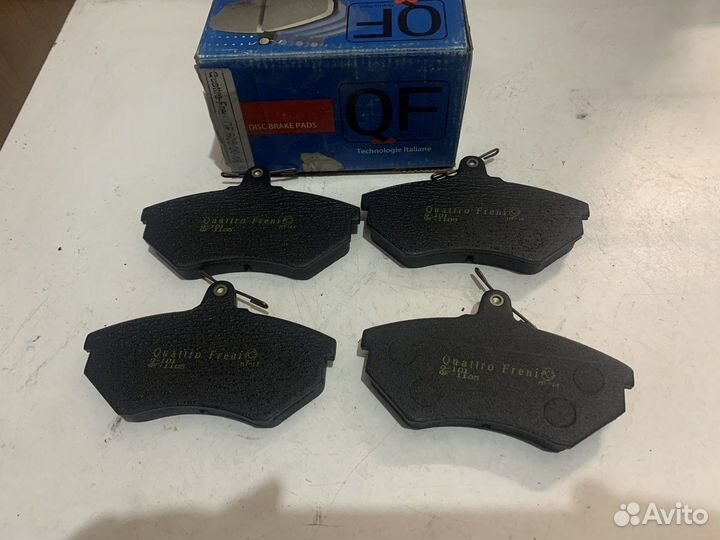 Колодки тормозные передн без датчика Audi Seat VW