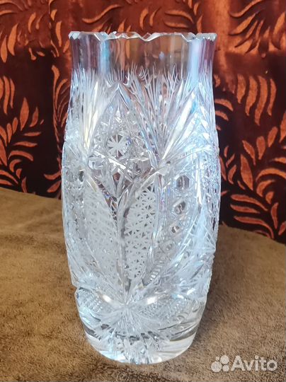 Ваза хрустальная