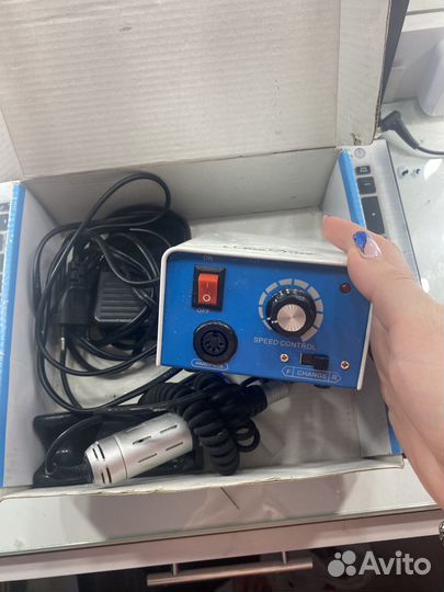 Машинка для маникюра и педикюра