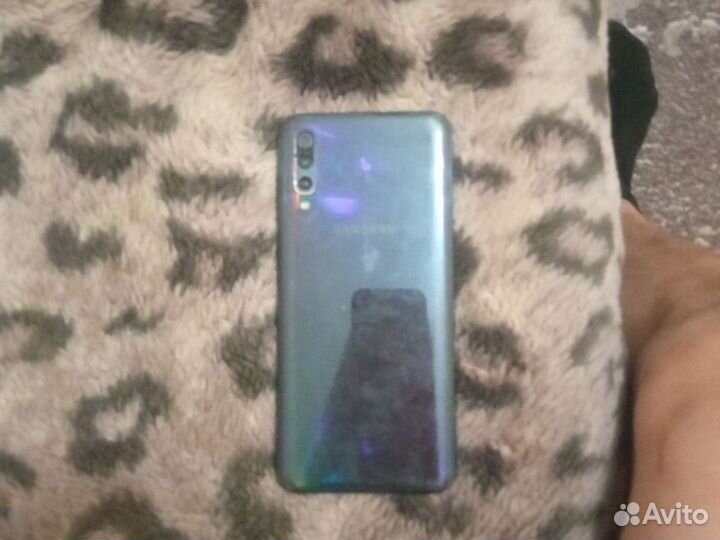 Samsung Galaxy A50, 6/128 ГБ