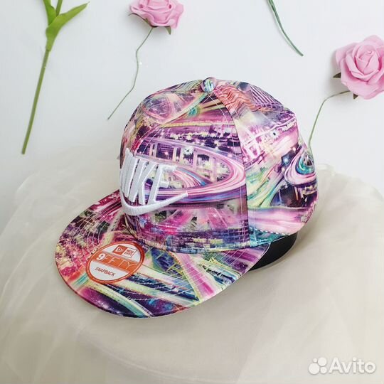 Кепка с рисунком Nik