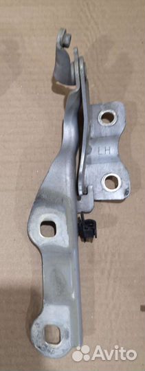 Петля капота левая hevrolet (Cruze Spark/ Daewoo)