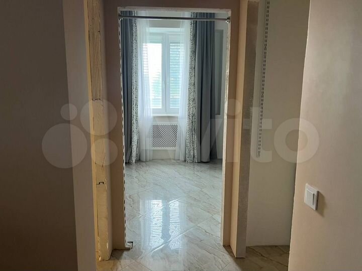 3-к. квартира, 81 м², 1/17 эт.