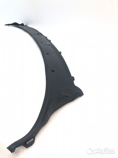 Накладка под лобовое стекло Bmw X5 E70 N52B30 2008