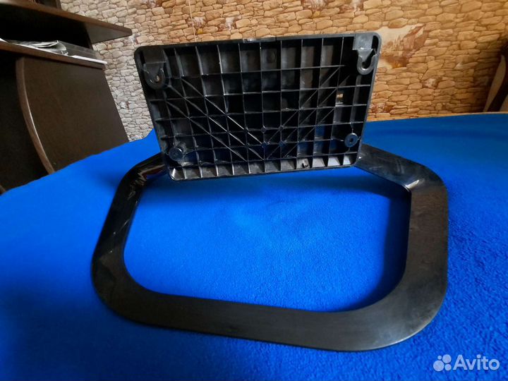 Телевизионная стойка