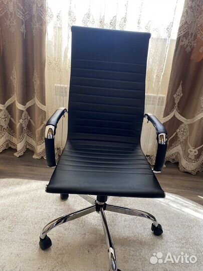 Компьютерное кресло