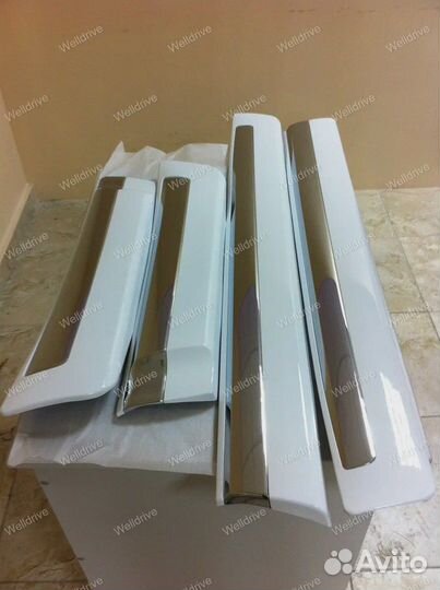 Молдинги Lexus LX570 450D широкие белый перламутр