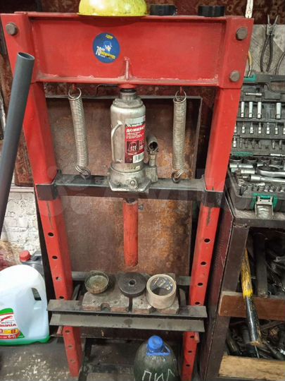 Гараж, > 30 м²