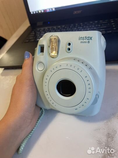 Полароид Instax mini 8