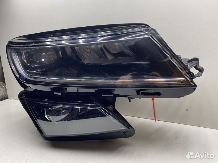 Фара правая Skoda Kodiaq 2017-2021 LED Дорестайл