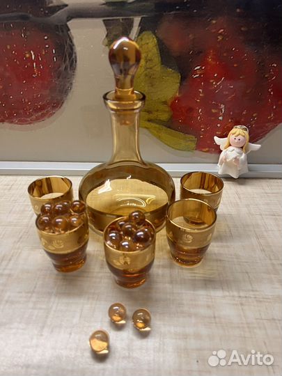 Золотой набор графин и 5 рюмок