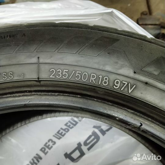 Toyo Proxes T1 Sport 235/50 R18