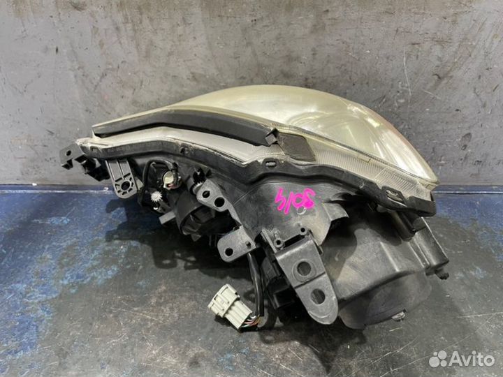 Фара ксенон передняя правая Infiniti M Y50