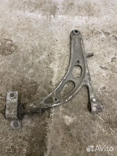 Рычаг передний правый subaru imprezaGG GGA