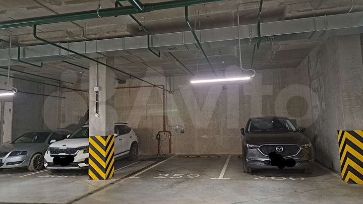 Машиноместо, 13 м²