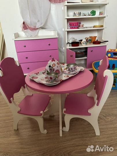 Стол кукольный, 2 стула, чайный набор