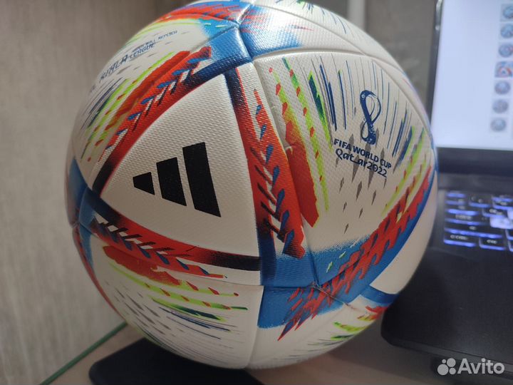 Футбольный мяч adidas FIFA qatar 2022