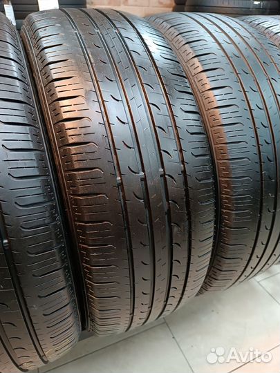 Goodyear EfficientGrip SUV 4x4 225/55 R19 99V