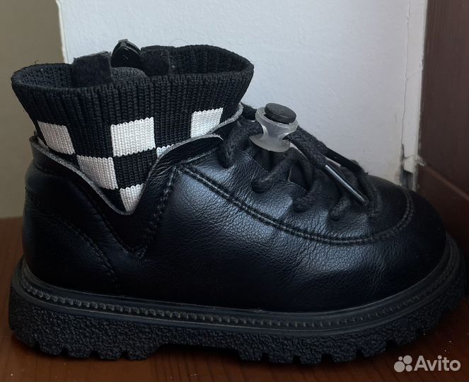 Демисезонные ботинки 14,5 см (18 р)капитошка
