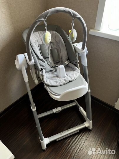 Стульчик для кормления и качели