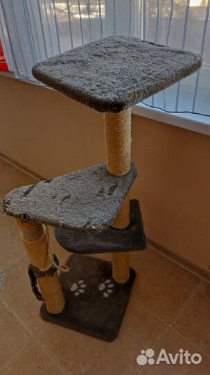 Когтеточка б/у 110 см 4 полочки