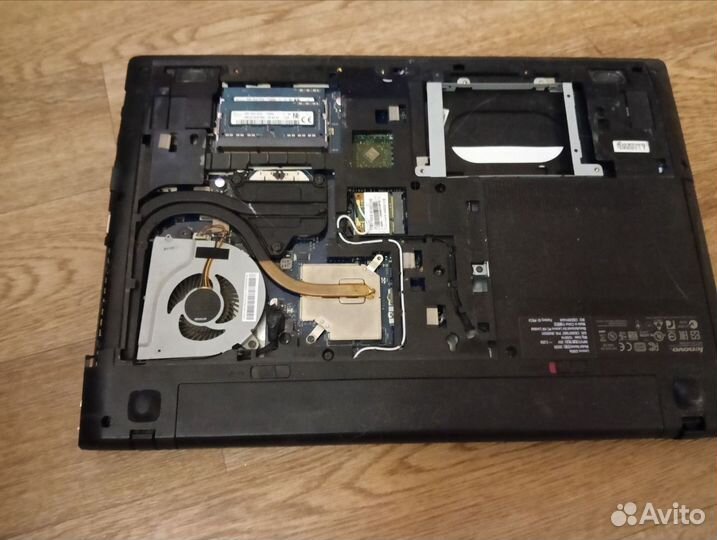 Ноутбук на запчасти
