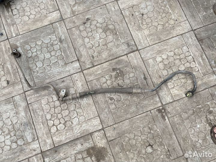 Вольво С30 трубка кондиционера