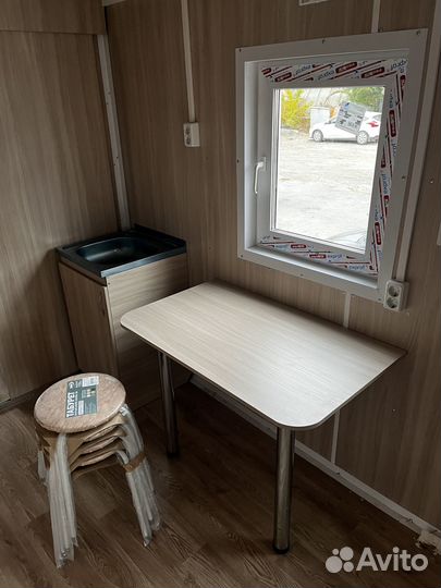 Вагон-дом «Сибиряк-2» Жилой на 8 человек на шасси