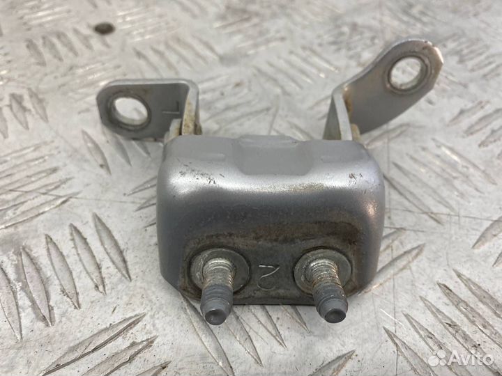 Б/У петля двери задний левый Toyota Camry ACV40