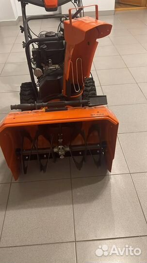 Снегоуборщик бензиновый самоходный