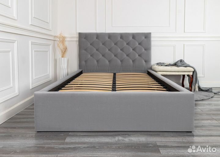 Кровать двуспальная