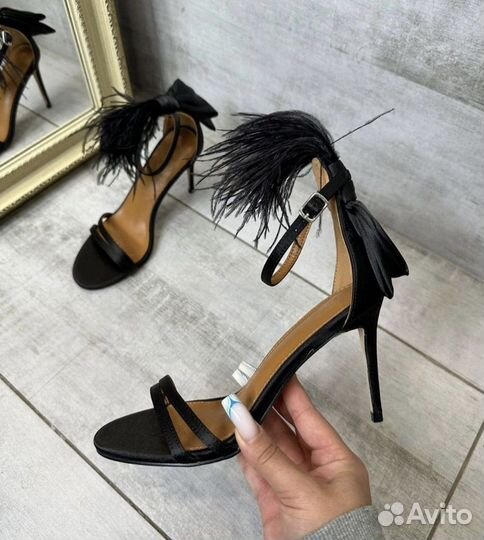 Босоножки 39