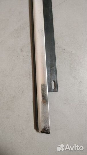 Уплотнитель стекла двери задний левый Audi A4 B7