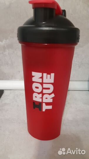 Спортивная бутылка для воды