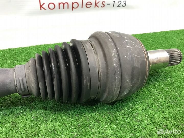 Приводной вал передний левый Mercedes-Benz A180