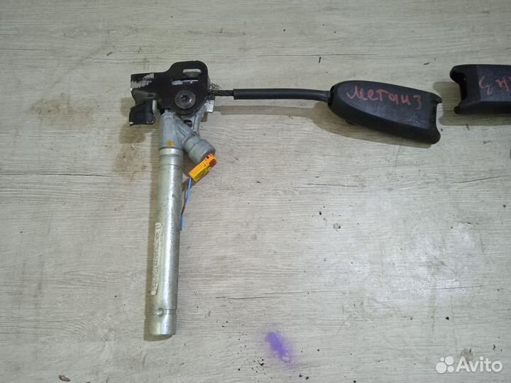 Пиропатрон ремня Рено Меган 3 Renault Megane 3