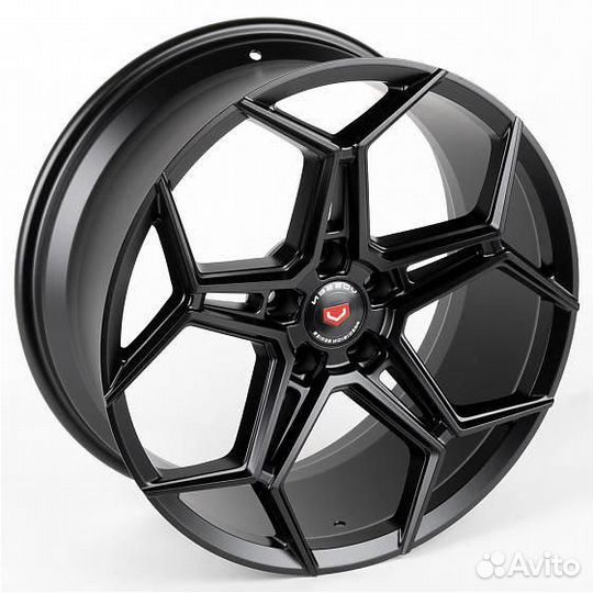 Литой диск R19 5x112 в стиле vossen