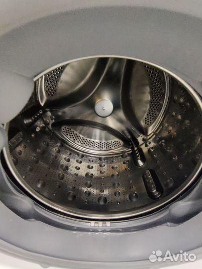 Стиральная машина LG 10,5 кг, как Новая