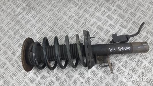 Стойка передняя правая volvo S80 2 (GNI05N501)