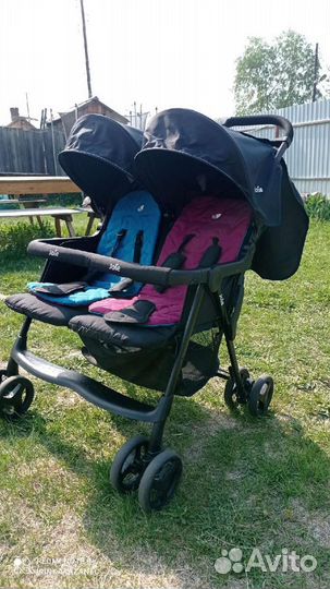 Коляска прогулочная для двойни Joie aire twin