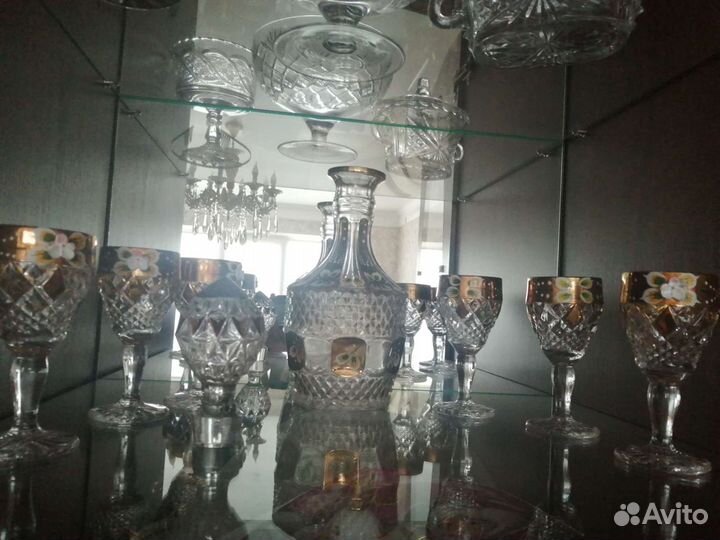 Графин с фужерами