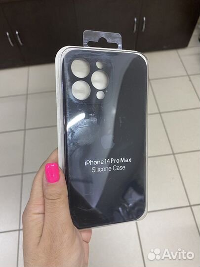 Чехол на iPhone