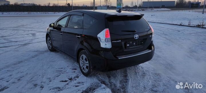 Toyota Prius Alpha 1.8 CVT, 2013, 159 000 км