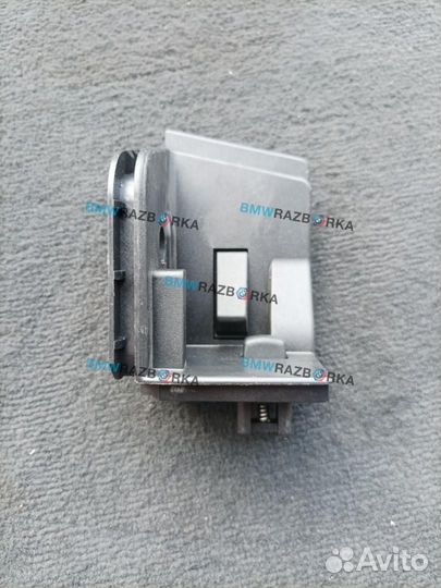 Крепление шторки багажника левое BMW X3 M F97 2019