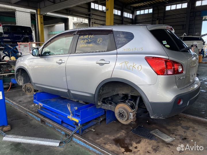 Накладка двигателя Nissan Dualis NJ10