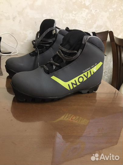 Лыжные ботинки разме 37