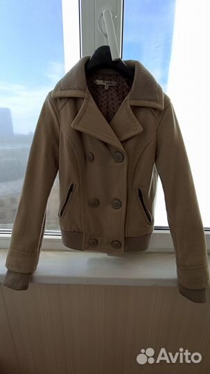 Пальто и плащи женские