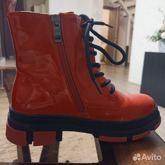 Ботинки осенние