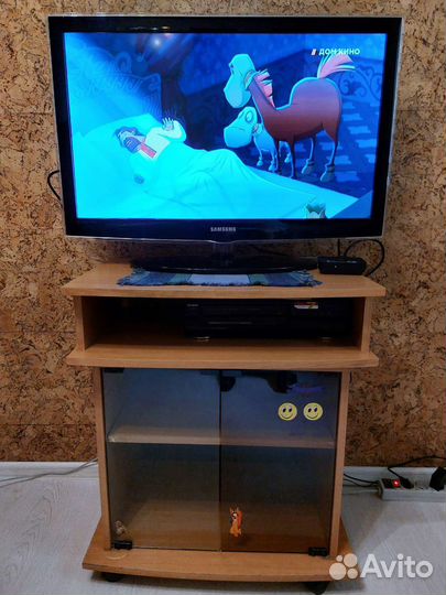 Тумба под телевизор